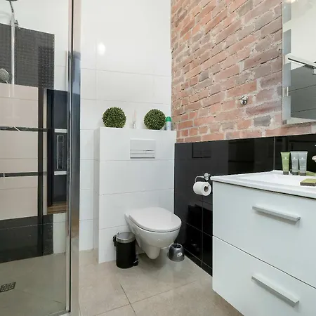 아파트 Nowoczesne W Centrum Poznania By Renters