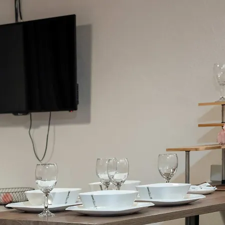 Nowoczesne W Centrum Poznania By Renters 포즈난